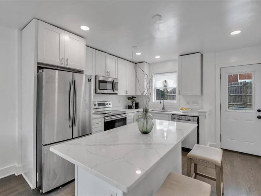 Quaint 3/2.5 Home In Fort Dupont Washington Exterior foto